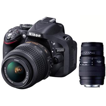 Nikon D5200 Noir + 2 Obj. : Nikon AF S DX VR 18 55 mm f/3.5 5.6 G