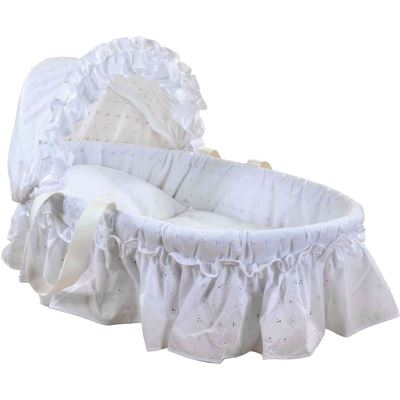 Couffin blanc en broderies anglaises Bambisol pour 148€