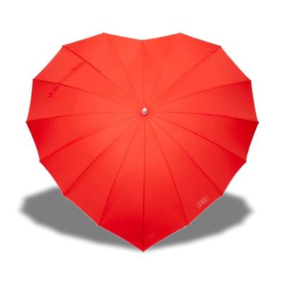 Parapluie coeur rouge romantique mariage pour 32