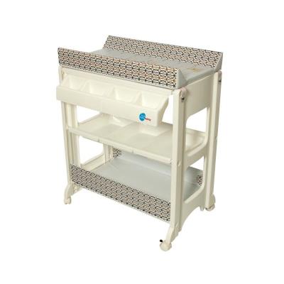Table  langer avec baignoire blanche First Baby Safety pour 124
