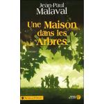 Couverture : Une maison dans les arbres