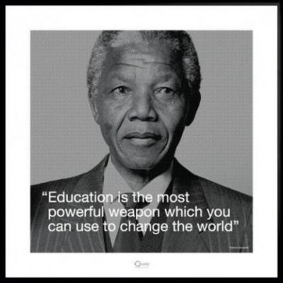 Poster Reproduction Encadre Nelson Mandela L Education Est L Arme La Plus Puissante Citation 40x40 Cm Cadre Plastique Noir Poster Affiche Encadre Top Prix Fnac