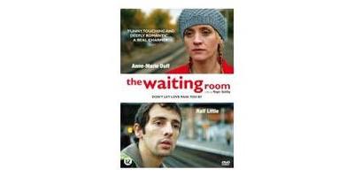 WAITING ROOM-BILINGUE