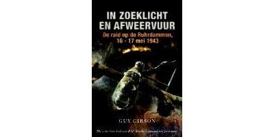 In zoeklicht en afweervuur