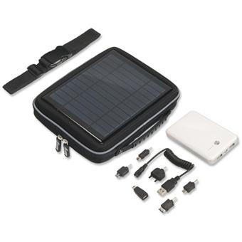 Xtorm Housse Solaire A-solar pour iPad & tablettes 10"