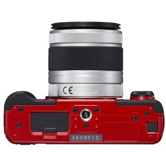 Pentax Q10 Rouge + Obj. Pentax : 5 – 15 mm f/2.8 – 4.5 + Fourre-tout + Mini trépied