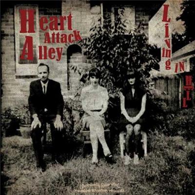 Living in hell - Inclus CD