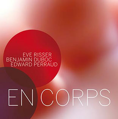 En corps