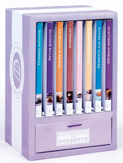 La petite bibliothèque des desserts Coffret de 8 volumes et 1