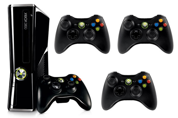 Console Xbox 360 250 Go Microsoft + 3 manettes Xbox 360 sans fil noires