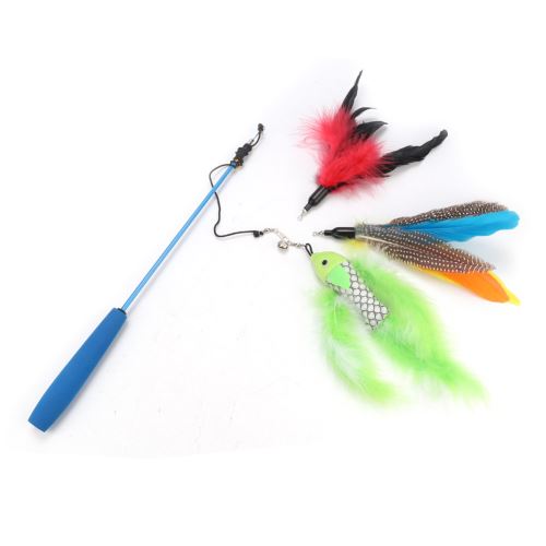 Meilleurs prix pour Bâton interactif de tige de balançoire pour chat flexible drôle avec jouet de cloche plume