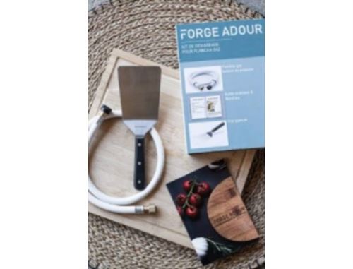 Kit de démarrage Plancha Forge Adour : Spatule, Flexible, Recettes