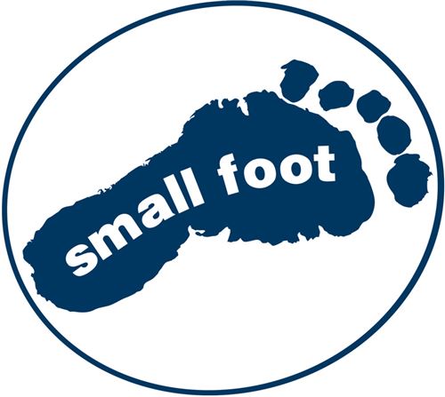 Small Foot 7035 Marchande en Bois, Grand Stand avec Douze caisses vides,  Belle Finition Solide, à partir de 3 Ans