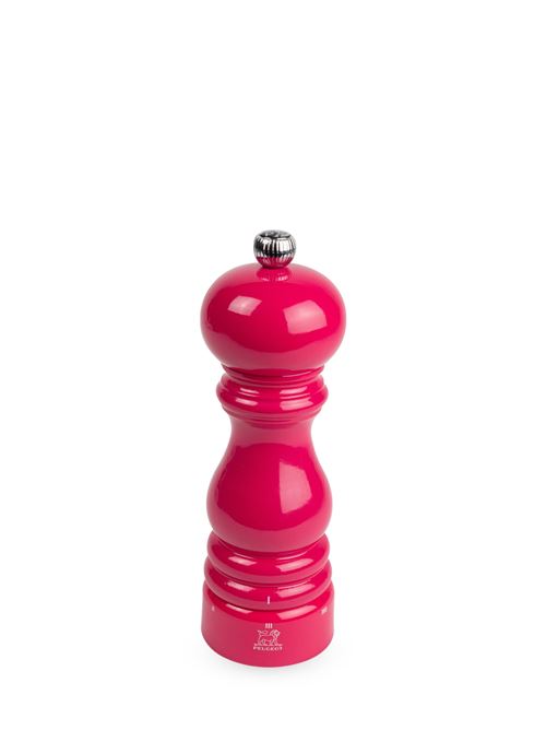 Dare to play with colour and spice up the look of your table with the 18 cm Paris u'Select pepper mill in candy pink. Choose a mill that is just as effective as it is fashionable, display it with pride and amaze your guests. Paris u'Select