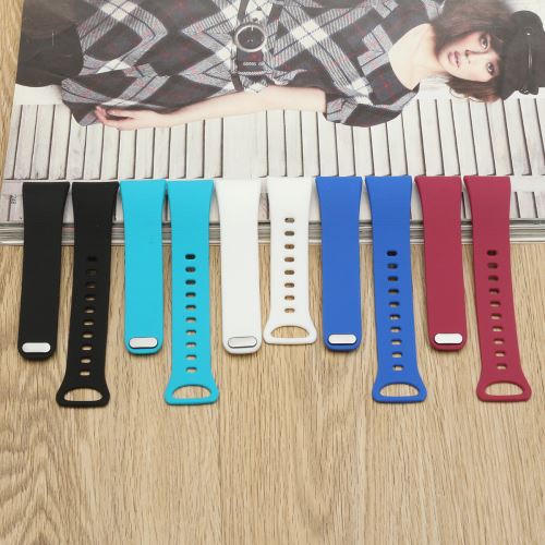 NEUFU Bracelet Remplacement Sangle Rechange En Silicone Pour Samsung Gear Fit 2 Tracker Smart Bande Blanc