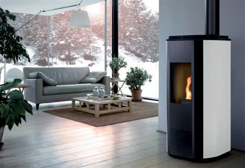 960 17 Sur Poele A Granules 5 5 Kw Base Noir Habillage Blanc