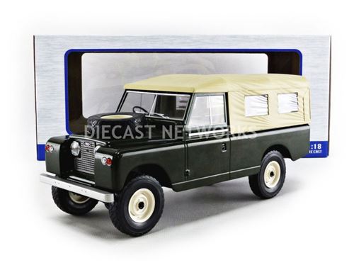 Voiture Miniature de Collection MCG 1-18 - LAND ROVER 109 Pick Up Serie II - 1959 - Green Foncé - 18118GR