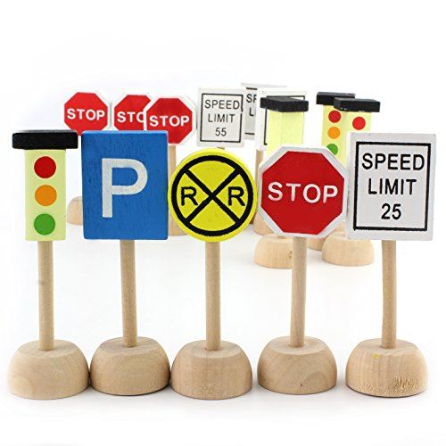Playset en bois d'enfants de panneaux de signalisation, panneaux de signalisation en bois parfaits pour l'ensemble de train de voiture