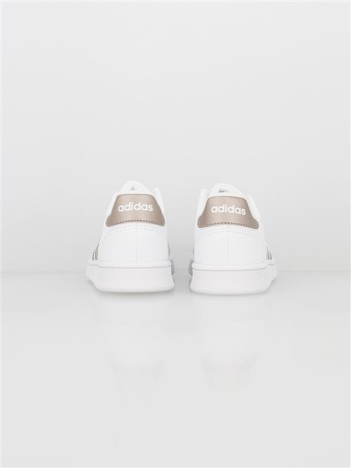 Chaussures mode ville Adidas Granvl court 2.0 k junior Blanc Taille 31 ref 48172 Chaussures et chaussons de sport a la Fnac