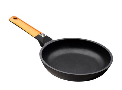 BRA Efficient Orange - Poêle, 28 cm, aluminium fondu avec revêtement antiadhésif Teflon Platinum Plus