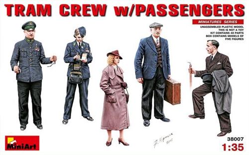 Tram Crew With Passengers - 1:35E - Miniart