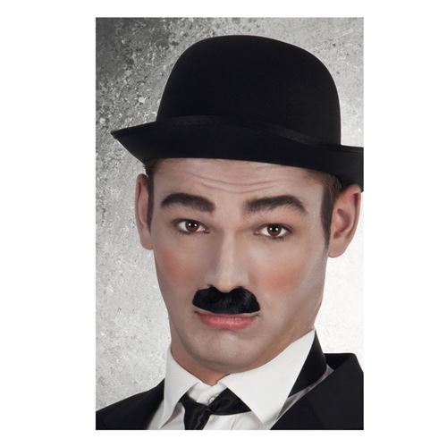moustache de charlie chaplin