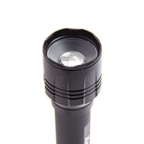 NC - Lampe De Poche Puissante à LED Rechargeable USB Avec Lampe