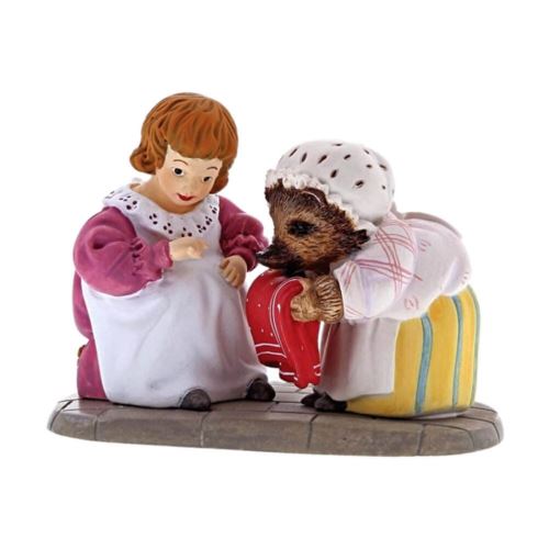 Beatrix Potter Mme Tiggy-Winkle et Lucie Mini Figurine