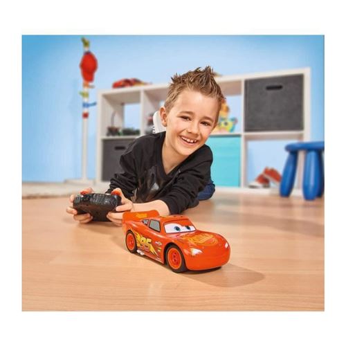 VOITURE RADIOCOMMANDEE CARS 3 RC MCQUEEN 4 ANS+