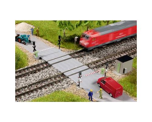 Passage à niveau - demi-armoire au N Auhagen N Au Bahnübergang - Halbschranke 44649