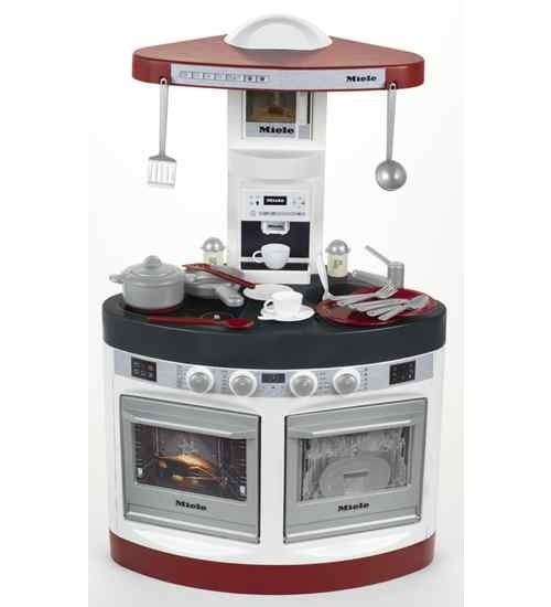 Cuisine d'angle avec équipement miele