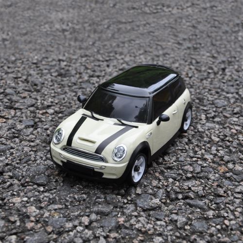 OHP IW06 mini 1:28 Simulation voiture Télécommande voiture jouet voiture Blanc