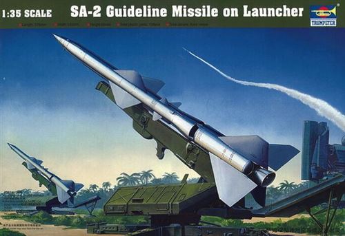 Maquette Trumpeter SA-2 Guideline missile on launcher- 1/35 - Maquett