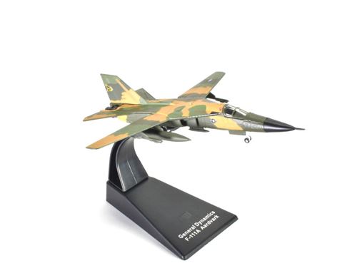 General Dynamics Us Air Force Avion Militaire, Bombardier 1/144 (Ref: Jet.4675104)