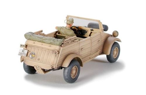 Kubelwagen Type 82 D.A.K. Tamiya 1/48