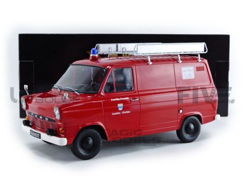 Voiture Miniature de Collection KK SCALE MODELS 1-18 - FORD Transit Delivery Van - 1970 - Red - 180495R