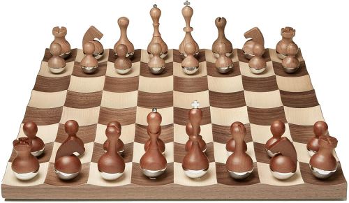 UMBRA Wobble Chess. Jeu d'échec Wobble. Avec pions en bois culbuto. Plateau en bois. Dimension 38x38x3cm. - Jeu d'échecs - Achat & prix UMBRA Wobble Chess. Jeu d'échec Wobble. Avec pions en bois culbuto. Plateau en bois. Dimension 38x38x3cm. - Jeu d'échecs - Achat & prix