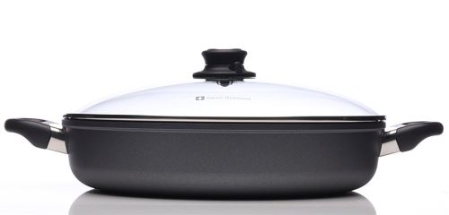 SwissDiamond une casserole ronde couvercle 32 cm
