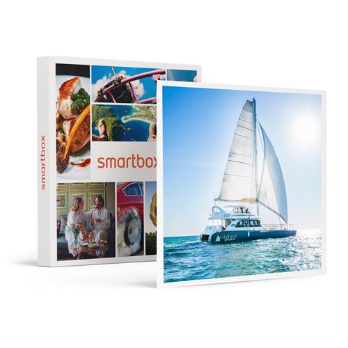 Coffret Cadeau SMARTBOX - Croisière festive en catamaran pour 2 avec DJ et dîner 3 plats près de la Grande-Motte- Sport & Aventure