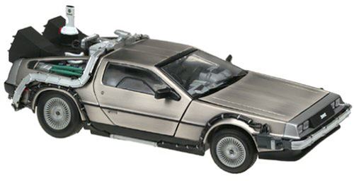 Figurine - Retour vers le Futur II - Delorean LK Coupé 1983 - 1:18e - Métal État correct - N/A reconditionné disponible sur Fnac