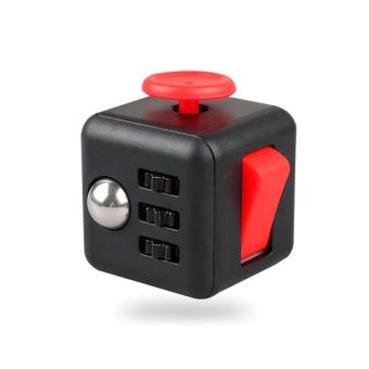 0€59 sur Cube Anti-Stress Boutons Fidget Jouet Eveil Noir - Jeu d'adresse -  Achat & prix
