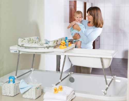 Combine baignoire table a langer Aqualino et matelas étoile GEUTHER
