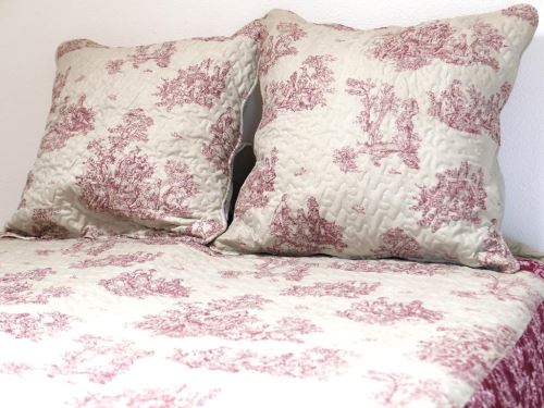 Couvre-lit boutis matelassé 260x240 cm NOEMIE avec 2 taies d'oreiller