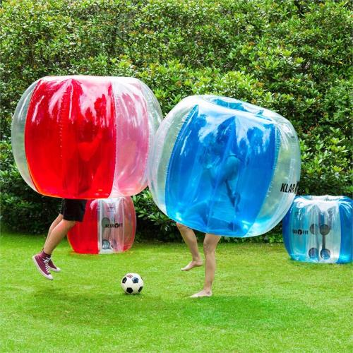 https://static.fnac-static.com/multimedia/Images/39/33/36/33/3639481-3-1520-1/tsp20170705100732/Klarfit-Bubble-Football-Balle-gonflable-geante-120x150cm-pour-jeu-de-plein-air-rouge.jpg