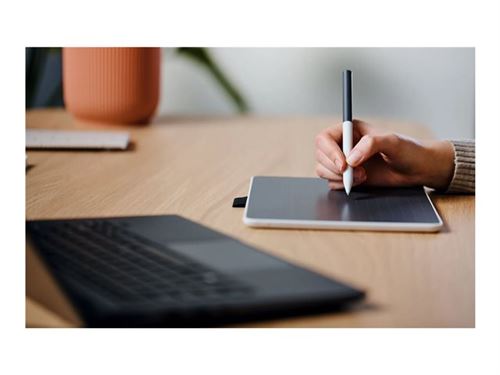 Tablette Graphique Wacom One 12 – Écran Full HD 11.6'', Stylet Inclus - vue 2