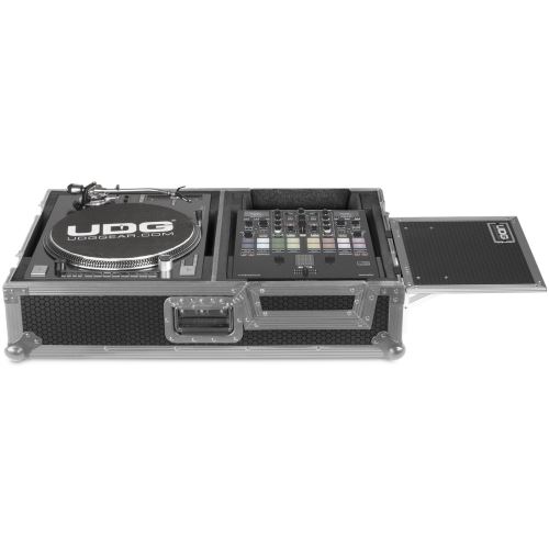 UDG U92068SL Flightcase Scratch Silver Plus avec support pour ordinateur portable