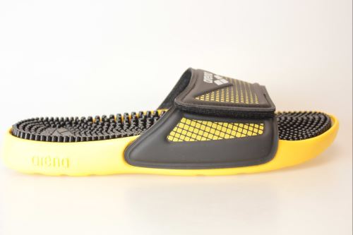 claquette arena homme