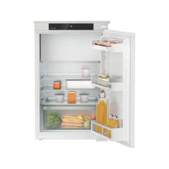 Réfrigérateur intégrable 4* 117 L hauteur de niche 88 cm. Tiroir EasyFresh pour conserver les fruits et légumes jusqu'à 2x plus longtemps. Intérieur en verre et ABS blanc, éclairage LED et électronque tactile digitale intuitive. Système à gliss