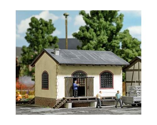 Petit hangar de marchandises H0 Busch 1663