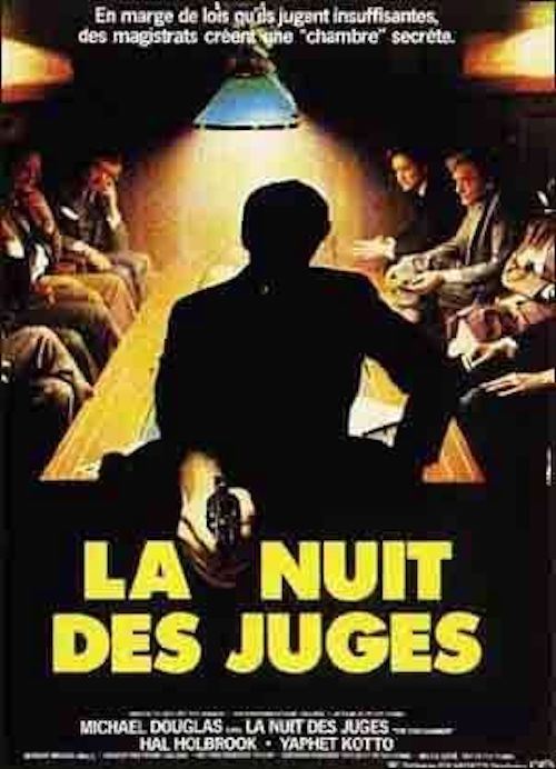 La Nuit des Juges - 1984 - Peter Hyams - Michael Douglas - 116x158cm - Affiche de cinéma originale pliée État correct - N/A reconditionné disponible sur Fnac
